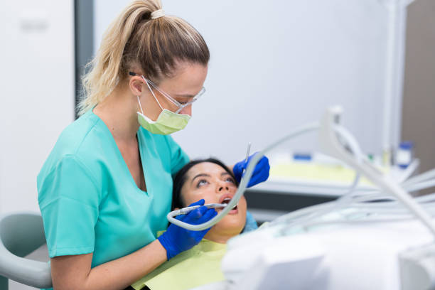 Best Holiday Emergency Dentist in Gibson City, IL
